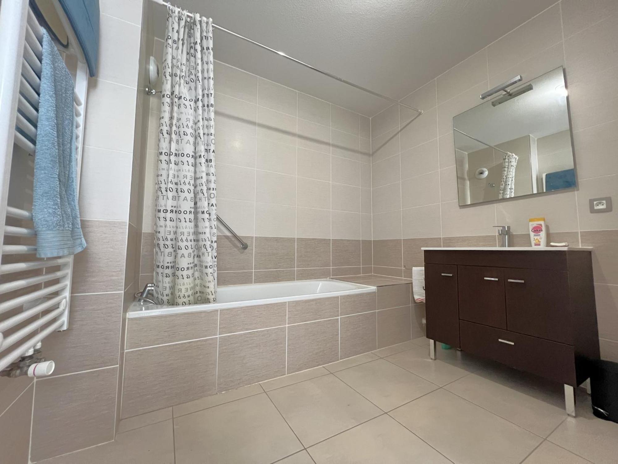 ארסשון Appartement Confortable Proche Centre-Ville, 4 Pers, Parking Inclus - Fr-1-474-209 מראה חיצוני תמונה